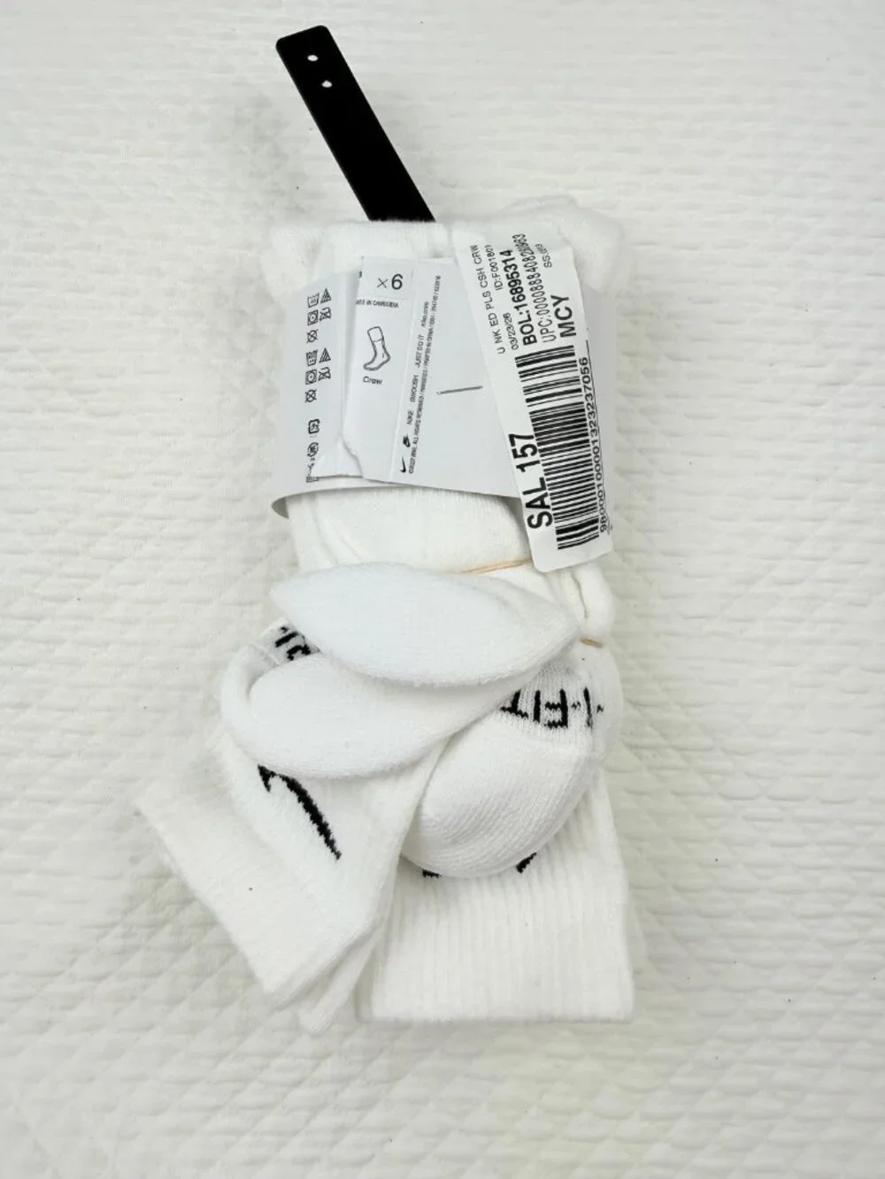 Nike Everyday Plus  Adult Mens Large  (8-12) Unisex Cushioned 4 Pack Crew Socks